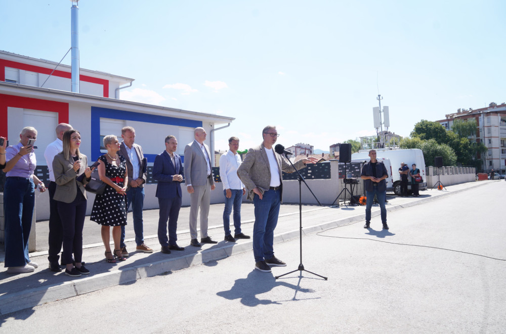 U vrtić Čarolija uloženo 137 miliona dinara; Vučić najavio: “Otvaramo bolnicu u Prokuplju, gradićemo auto-put”
