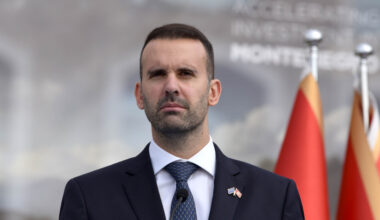 DNP poručio rezervistima PES: “Vučić je vrhovni komandant desetaru Spajiću”