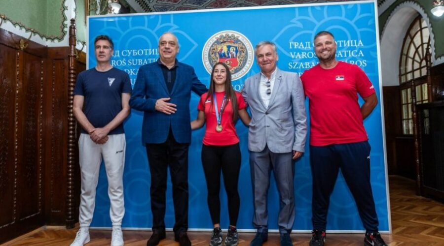 Teniserka Lana Virc sa juniorskom reprezentacijom osvojila evropsko zlato