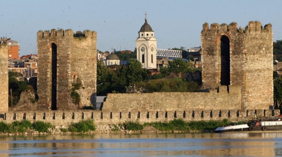 SVEDOK PRAISTORIJE, POSLEDNJA PRESTONICA SREDNJOVEKOVNE SRBIJE: Smederevo