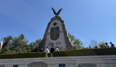 Državnom ceremonijom kod spomen-kosturnice u Tekerišu obeleženo 112 godina od Cerske bitke (FOTO)