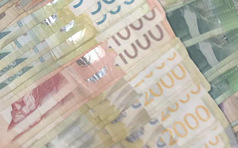 Prosečna neto plata za jun 120.401 dinar, medijalna 94.281