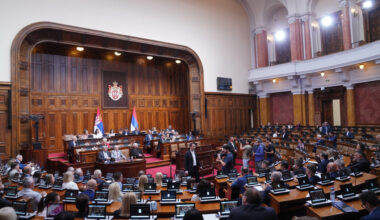Skupštine Srbije nastavlja raspravu o rebalansu budžeta