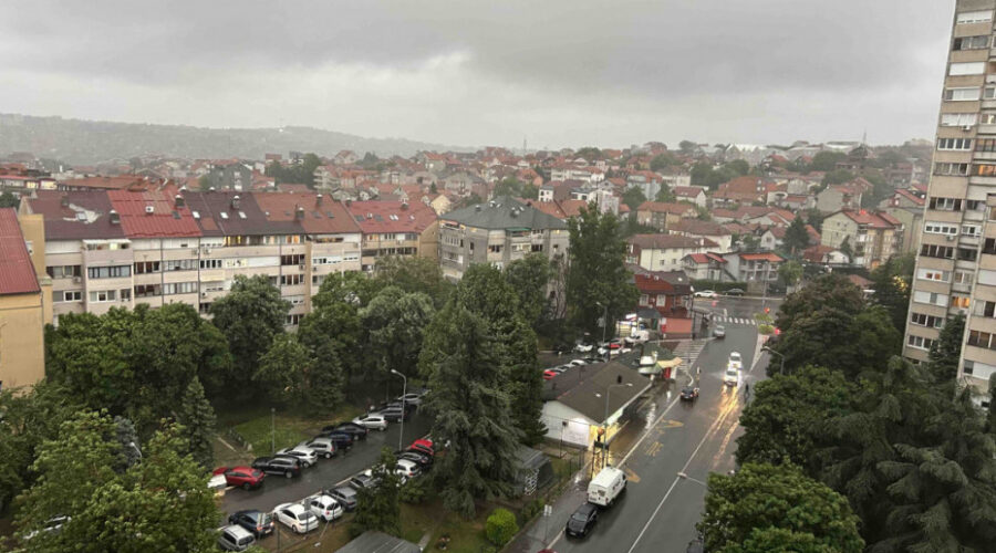 RHMZ najavio kratku promenu vremena: U Beogradu se večeras očekuju kiša i pljuskovi sa grmljavinom