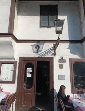 Zašto se najpoznatija beogradska kafana zove samo “?” Priča je neverovatnija nego što mislite