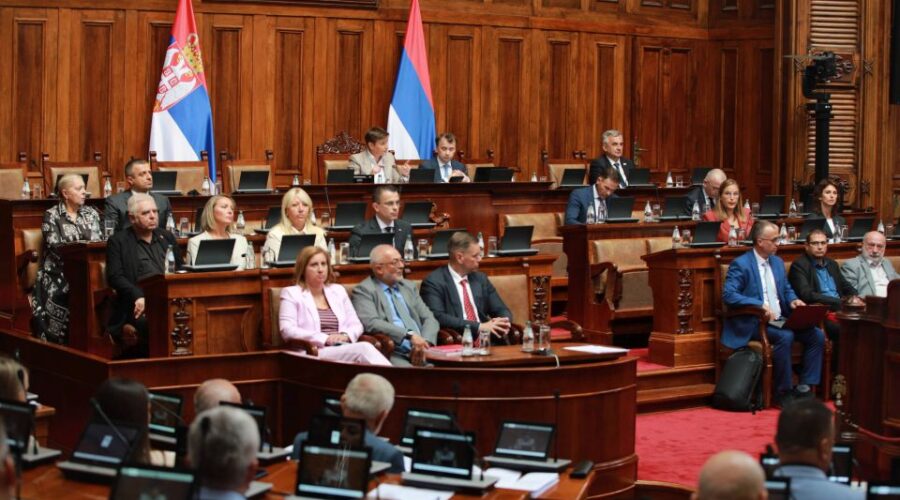 Skupština Srbije nastavlja vanredno zasedanje o rebalansu budžeta i još 58 tema
