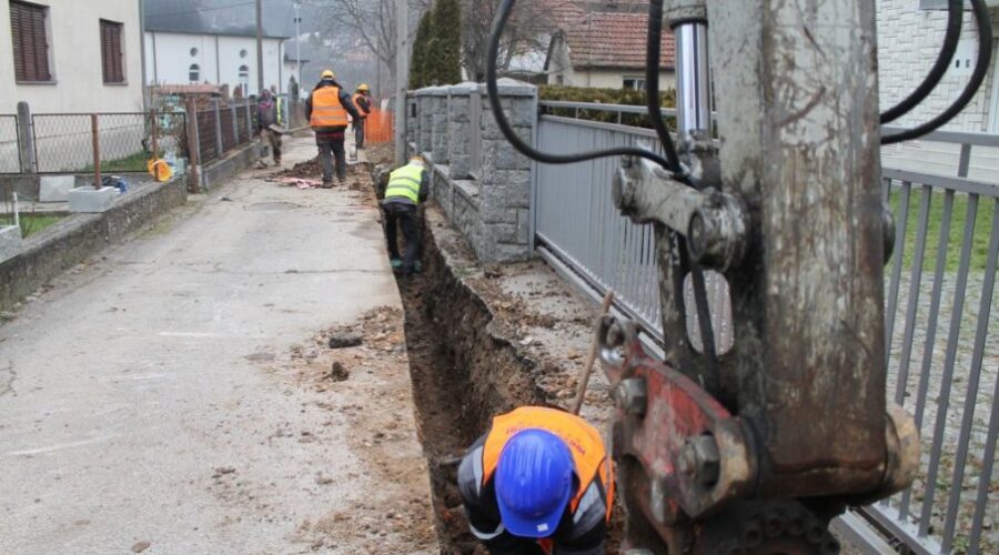 VELIKA DELA U MALOM ZVORNIKU: Ništa nema bez države