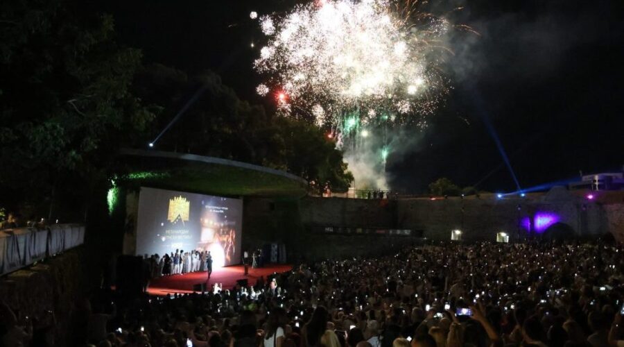 Danilo Bata Stojković vs. Pavle Vuisić: Svaka sličnost Međunarodnog filmskog festivala sa Filmskim susretima je slučajna?
