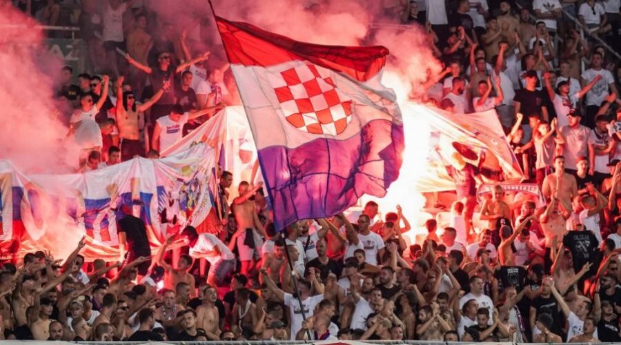 UEFA novčano kaznila Hajduk i Rijeku zbog incidenata navijača