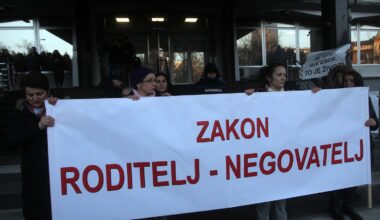 Od 1. oktobra prijave za ostvarivanje prava roditelja-negovatelja