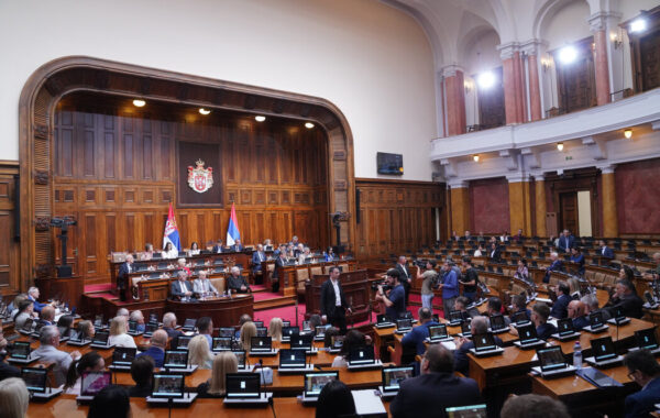 Poslanici posle pauze nastavili raspravu po amandmanima