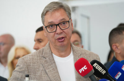 Vučić u poseti Centru za razminiranje Republike Srbije