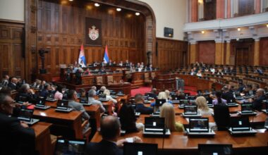 Poslanici nastavljaju raspravu po amandmanima na rebalans budžeta