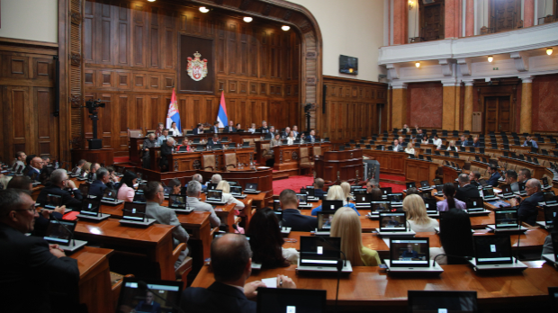 Poslanici nastavljaju raspravu po amandmanima na rebalans budžeta