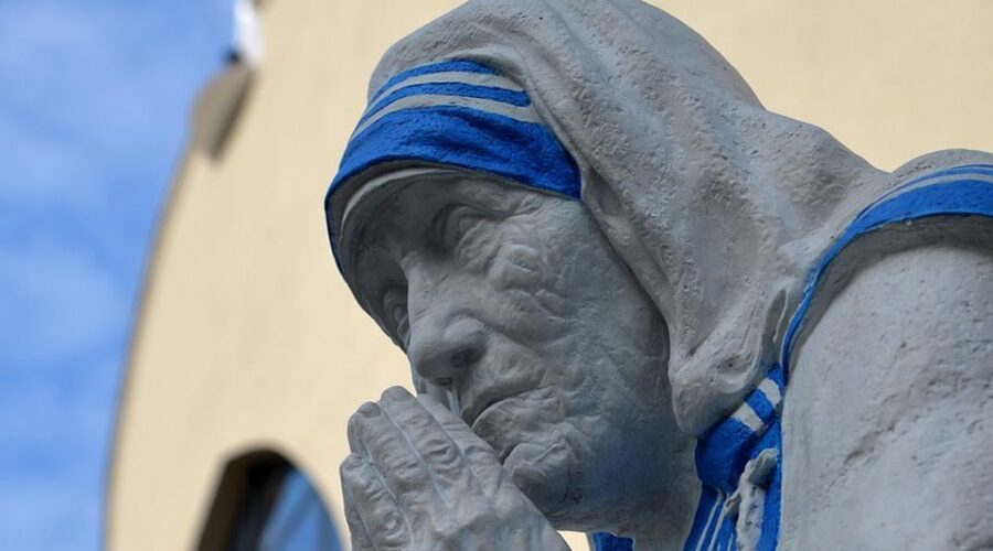 Na današnji dan: Rođeni Hegel i Majka Tereza, usvojena Deklaracija o Kosovu i Metohiji
