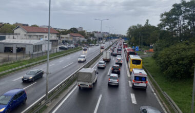Važna promena na auto-putevima Srbije: Teretnjaci više ne smeju u preticanje