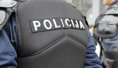 Prodao kokain 18-godišnjem Novosađaninu: U stanu pronađeno više od 2,8 kg droge i pištolj