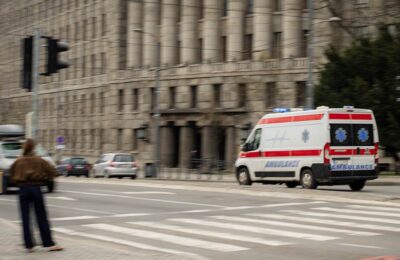 Dve saobraćajke tokom noći u Beogradu: Hitna pomoć intervenisala 104 puta