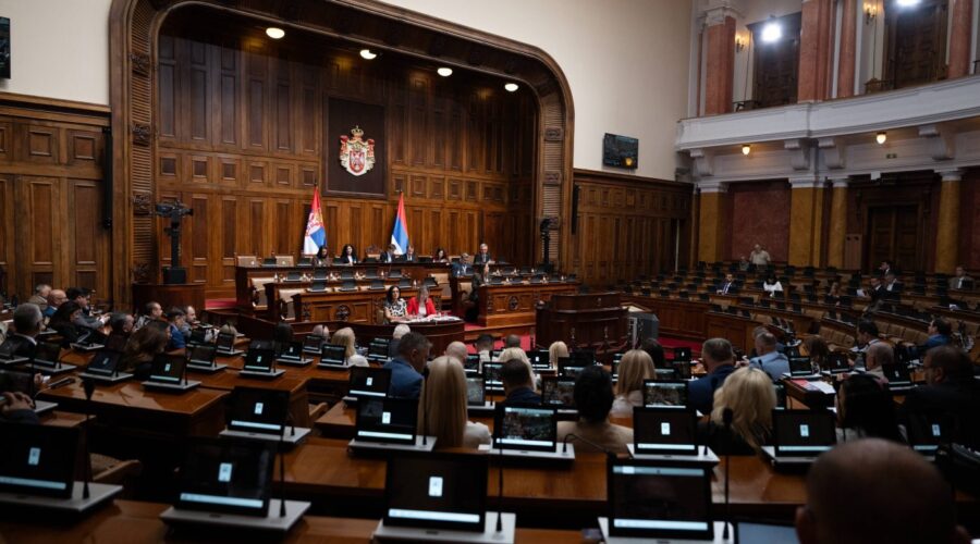 Opozicija u Skupštini: Zakon o Pravosudnoj akademiji oduzima nadležnosti Visokim savetima sudstva i tužilaca