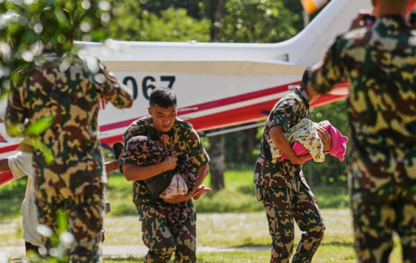 Broj žrtava u poplavama u Nepalu povećan na 579, nestalo 1.924 osoba