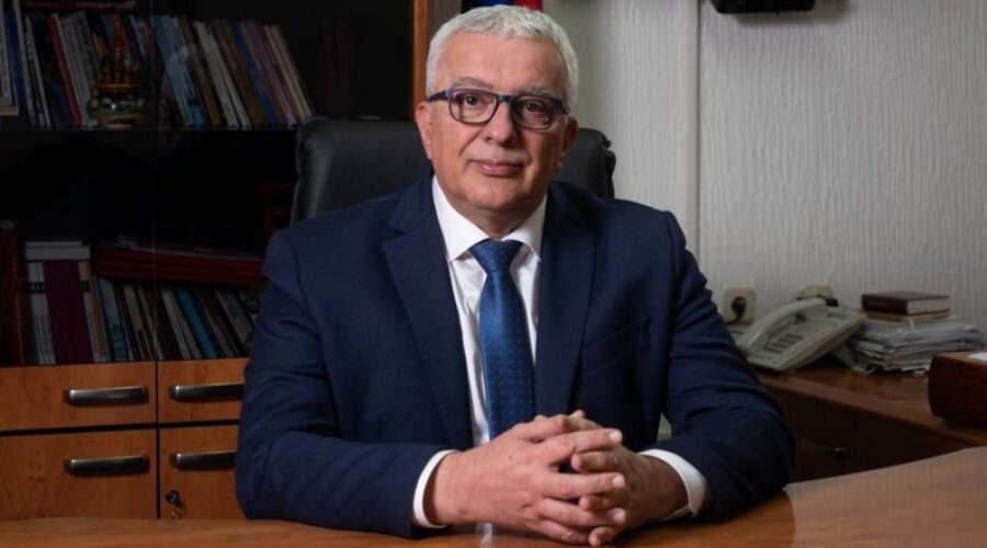 Na meti zbog saučešća porodici Ratka Mladića: Predsednik Crne Gore i reis Fejzić zajedno udarili na Andriju Mandića