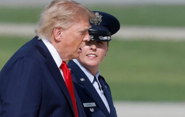 Tramp potpisao izvršnu naredbu o osnivanju Američke svemirske akademije