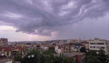 RHMZ objavio upozorenje na grmljavinske nepogode i olujni vetar