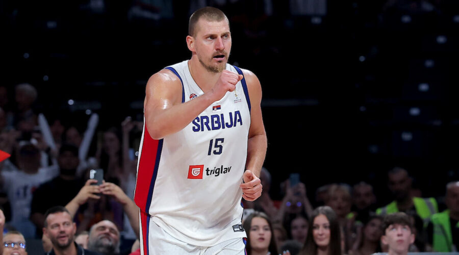 Isplivao snimak iz beogradske Arene! Nikola Jokić imao emotivan susret posle meča protiv Islanda: O ovome bruji Srbija, reakcija govori više od hiljadu reči!