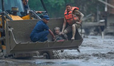 Crne brojke u Nepalu: Sve više stradalih u poplavama, ovo je nanoviji bilans (video)