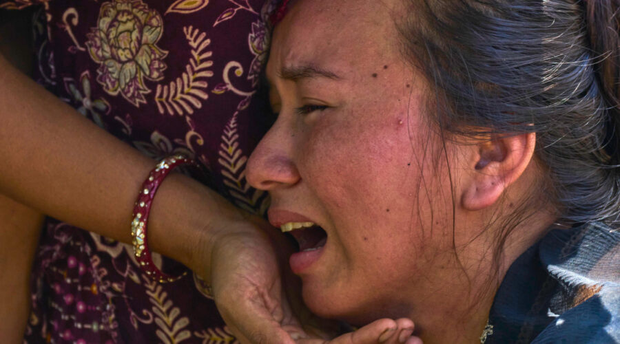 “Poplava mi je odnela sve”: Žene izgubile sinove i muževe, preživeli u Nepalu tuguju za najmilijima i domovima