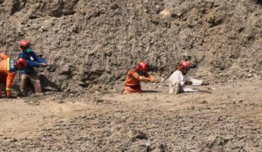 Broj žrtava poplava u Nepalu porastao na 734, nestalo 2.498 osoba