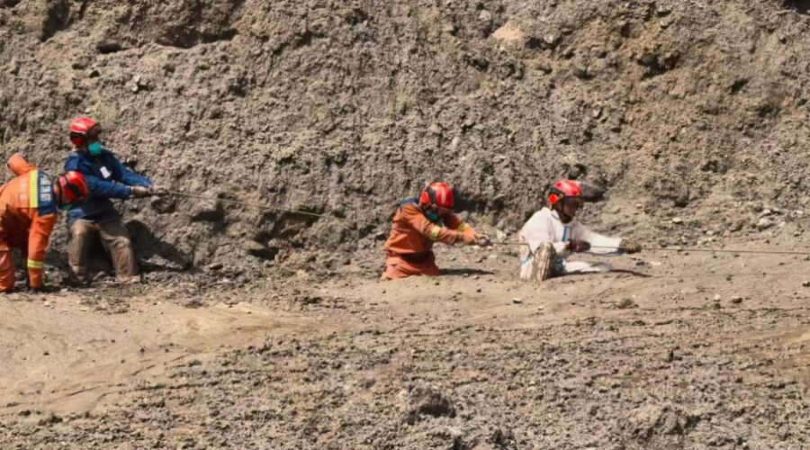 Broj žrtava poplava u Nepalu porastao na 734, nestalo 2.498 osoba