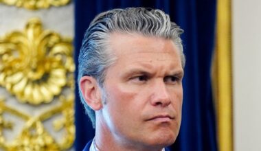 Američki vojni zvaničnici upozorili Hegseta: Operacija protiv Irana postala „preduga“, oslabljene sposobnosti SAD