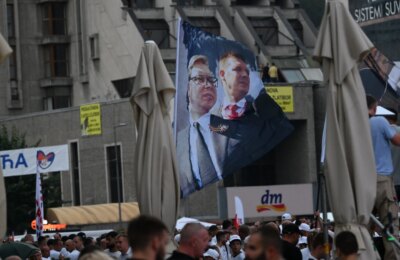 MUP tvrdi: Na skupu SNS u Užicu 15.000 ljudi; policija sprečila ulazak 270 građana
