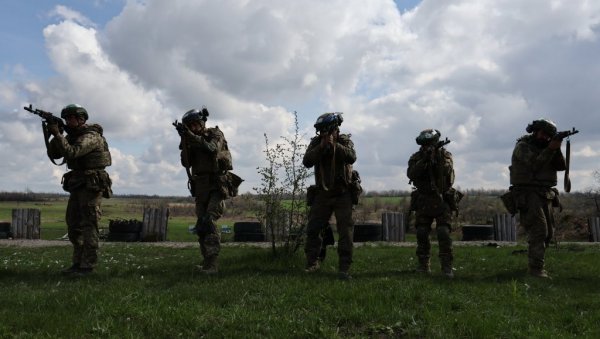 ИСТОРИЧАР БЕЗ ДЛАКЕ НА ЈЕЗИКУ О ТАЈНАМА ФРОНТА! Чак 35 одсто француских плаћеника у Украјини су НЕОНАЦИСТИ! ИСТОРИЧАР БЕЗ ДЛАКЕ НА ЈЕЗИКУ О ТАЈНАМА ФРОНТА! Чак 35 одсто француских плаћеника у Украјини су НЕОНАЦИСТИ!