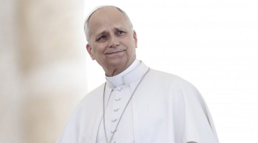 Papa Lav odriče se umetničkih dela slovenčkog sveštenika nasilnika