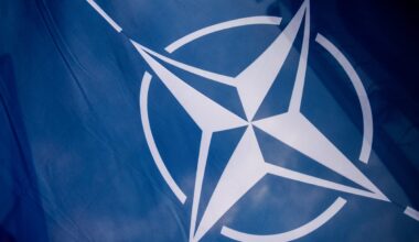 Zvaničnik NATO ne vidi neposrednu pretnju od napada Rusije