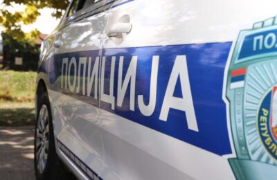 Mladić sleteo kolima sa puta i poginuo kod Doljevca