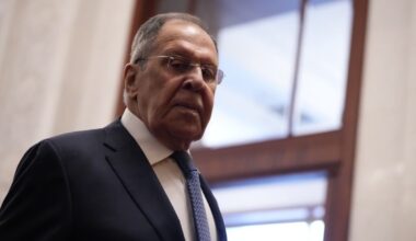 Jačanje vojnih aktivnosti NATO na Arktiku povećava rizik” Šef ruske diplomatije tvrdi da bi moglo da dođe do “oružanog sukoba sa katastrofalnim posledicama