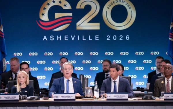 Ruski i američki ministri finansija razgovarali o Ukrajini