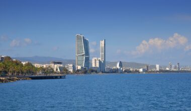 Novi bilans: Osam osoba poginulo u brodolomu kod Kipra, za 18 se traga