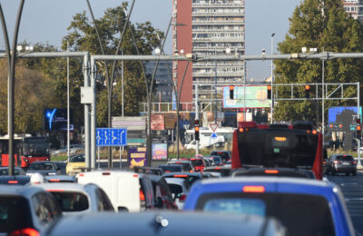 AMSS upozorava: Predstojeći vikend jedan od najfrekventnijih u godini