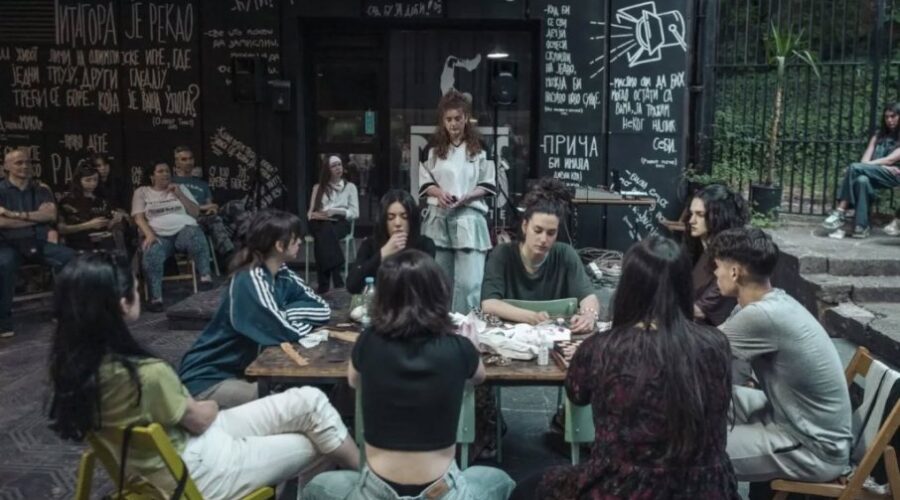 ART ČETVRT ZAVRŠAVA LETO BOGATIM PROGRAMSKIM VIKENDOM: Dva dana pozorišta, muzike i poezije