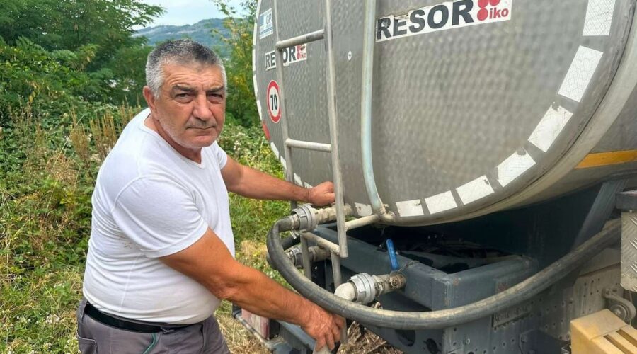 Alarmantna situacija sa vodom! U Arilju najkritičnija situacija, čitava zapadna Srbija se muči sa nestašicom, cisterne pune rezervoare