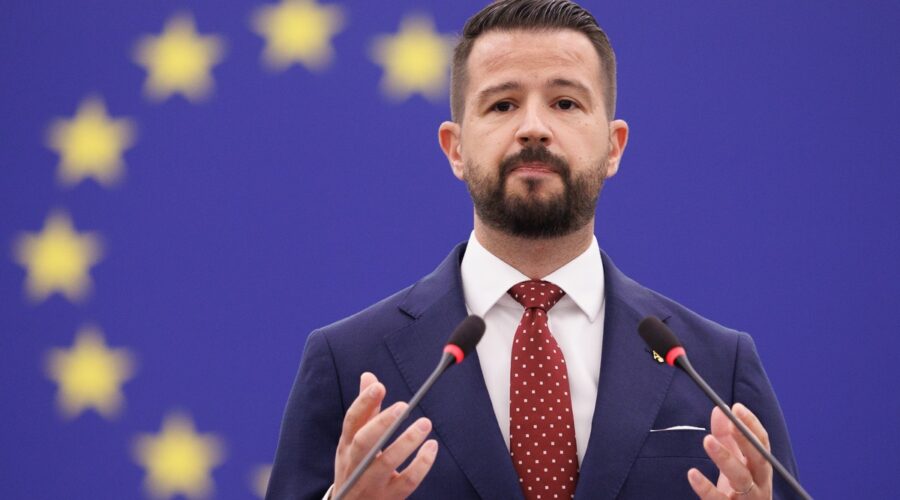 Bog neka im podari snagu!” Oglasio se Jakov Milatović nakon trostrukog ubistva u Danilovgradu: “Nijedna reč ne može da ublaži gubitak