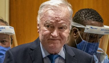 ČEŠKOM NOVINARU PRETI ROBIJA ZBOG RATKA MLADIĆA: Policija ga tereti jer je na društvenim mrežama poručio da je Mladić spasavao Srbe!