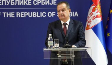 Dačić: Oko 150 ljudi u Užicu pokušava da spreči zakonito prijavljen skup, povređen snimatelj RTS | Srpska dijaspora