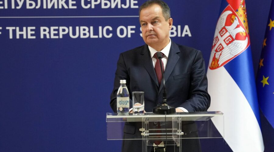 Dačić: Oko 150 ljudi u Užicu pokušava da spreči zakonito prijavljen skup, povređen snimatelj RTS | Srpska dijaspora