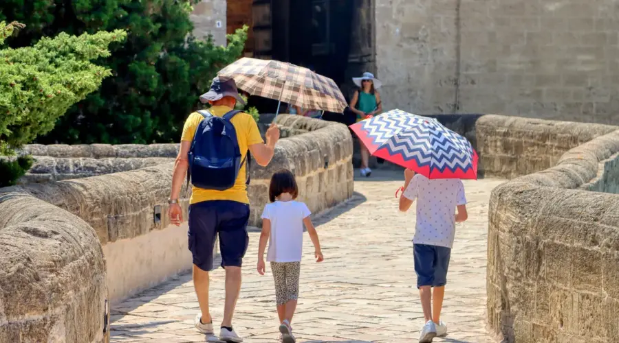 Danas sunčano sa temperaturom do 37 stepeni