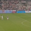 Delije oterale fudbalere Zvezde posle petarde! Nestvarne scene u Češkoj! (video)